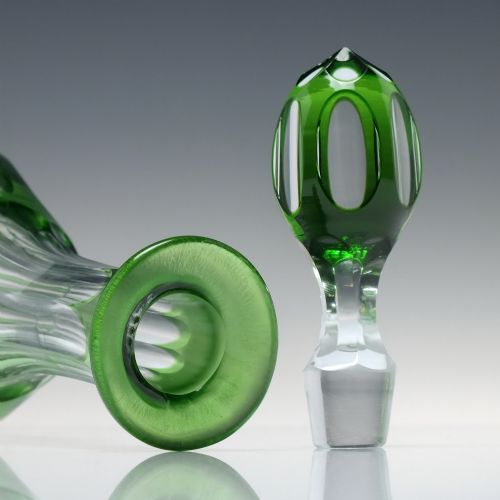 ANTIQUE 19TH CENTURY GREEN SLICE CUT GLASS DECANTER C1850 - ADDITIONAL PHOTO 4