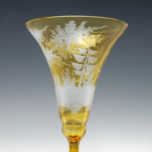ANTIQUE 19TH CENTURY BOHEMIAN ENGRAVED AMBER WINE GLASS C1880 - ADDITIONAL PHOTO 4