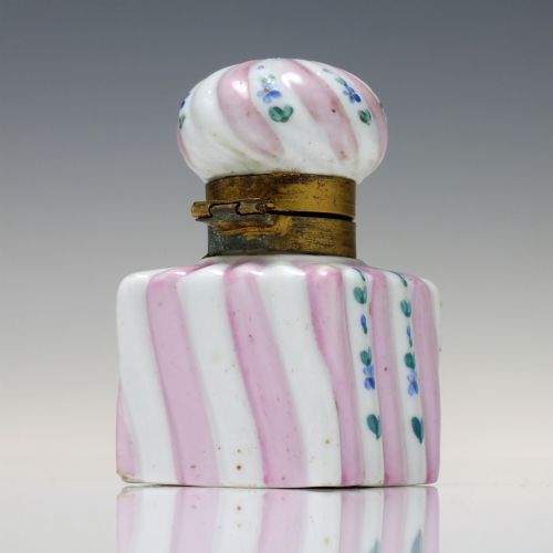 ANTIQUE 19TH CENTURY PORCELAIN INK WELL C1880 - ADDITIONAL PHOTO 3