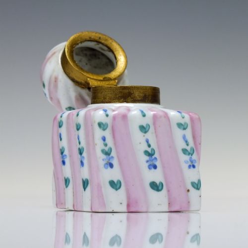ANTIQUE 19TH CENTURY PORCELAIN INK WELL C1880 - ADDITIONAL PHOTO 4