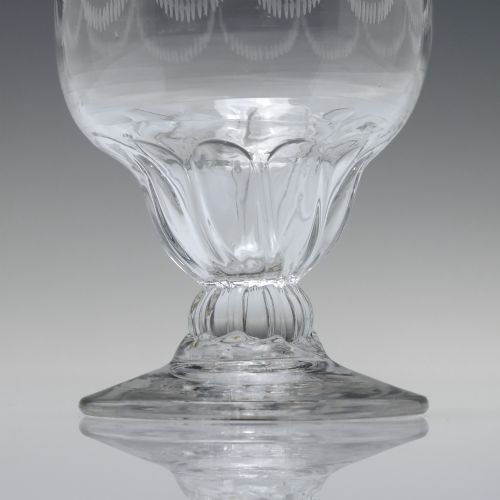 ENGRAVED GEORGIAN PETAL MOULDED MONTEITH OR BONNET GLASS C1760 - ADDITIONAL PHOTO 4