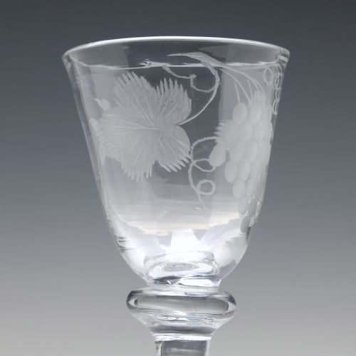 RARE ANTIQUE GEORGIAN ENGRAVED BALUSTROID WINE GLASS C1740 - ADDITIONAL PHOTO 3
