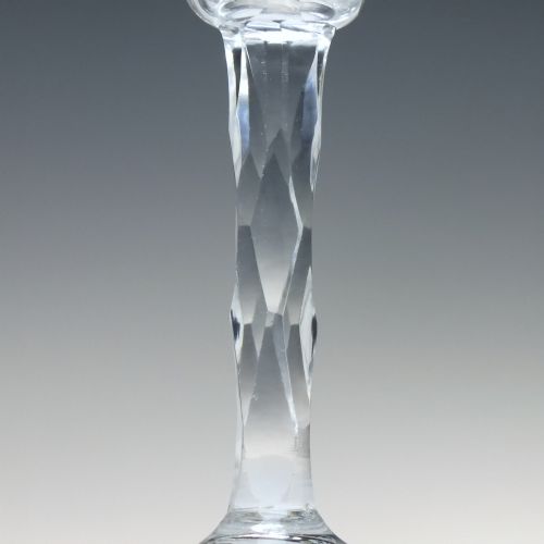 ANTIQUE GEORGIAN FACET CUT WINE GLASS WITH FACET CUT FOOT C1780 - ADDITIONAL PHOTO 3