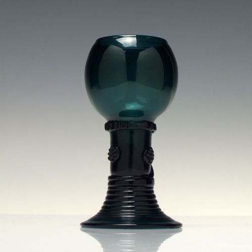 18TH CENTURY GREEN WINE GLASS ROEMER C1780 - ADDITIONAL PHOTO 6