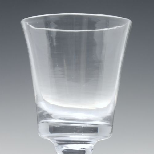 GEORGIAN BUCKET BOWL PLAIN STEM WINE GLASS C1750 - ADDITIONAL PHOTO 4