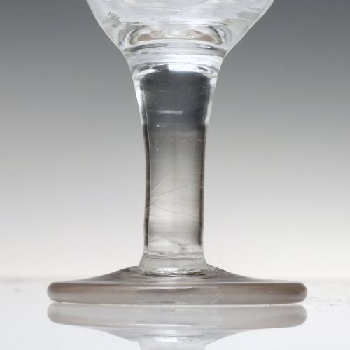 18TH CENTURY SHIP ENGRAVED PLAIN STEM DRAM GLASS C1750 - ADDITIONAL PHOTO 1