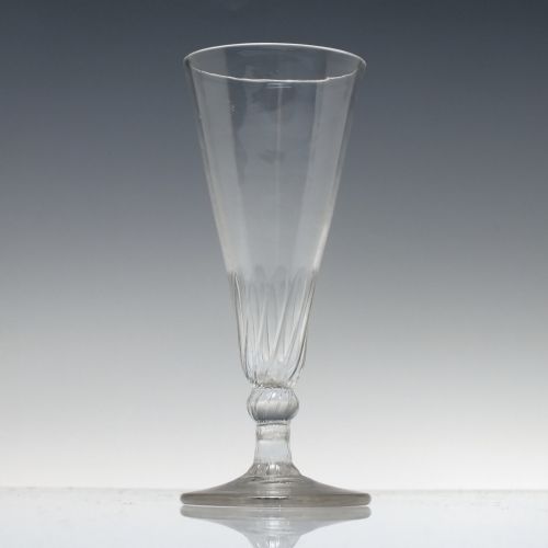ANTIQUE GEORGIAN 18TH CENTURY PETAL MOULDED ALE GLASS C1780 - ADDITIONAL PHOTO 1