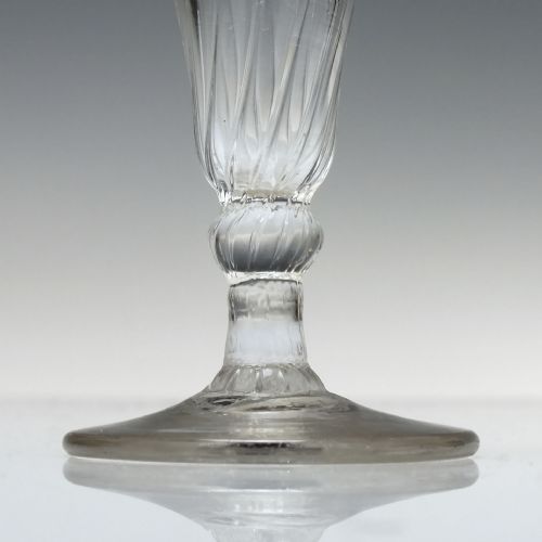 ANTIQUE GEORGIAN 18TH CENTURY PETAL MOULDED ALE GLASS C1780 - ADDITIONAL PHOTO 2