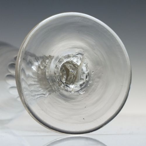 ANTIQUE GEORGIAN 18TH CENTURY PETAL MOULDED ALE GLASS C1780 - ADDITIONAL PHOTO 4