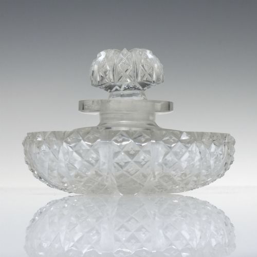 19TH CENTURY CUT GLASS PERFUME BOTTLE C1820 - ADDITIONAL PHOTO 2