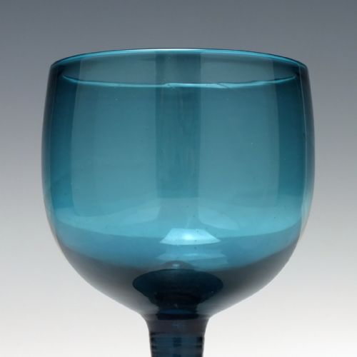 SET OF FOUR GEORGIAN PEACOCK BLUE WINE GLASSES C1820 - ADDITIONAL PHOTO 4