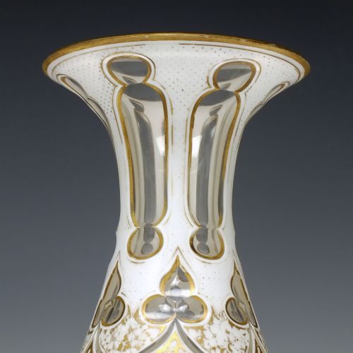 LARGE VICTORIAN WHITE CASED AND GILDED GLASS VASE C1860 - ADDITIONAL PHOTO 3