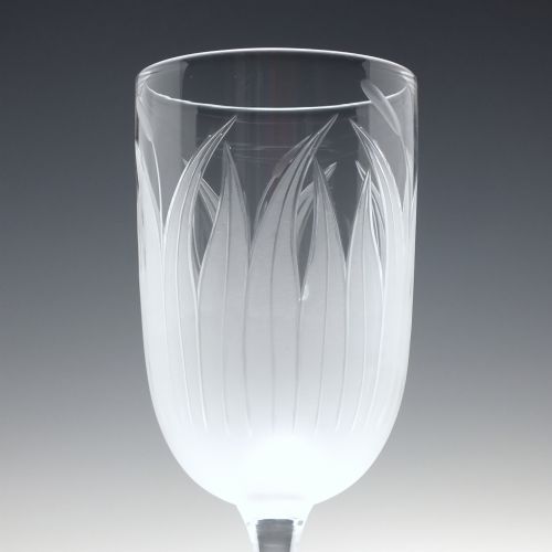 VICTORIAN RICHARDSON ENGRAVED WINE OR WATER GLASS C1880 - ADDITIONAL PHOTO 3