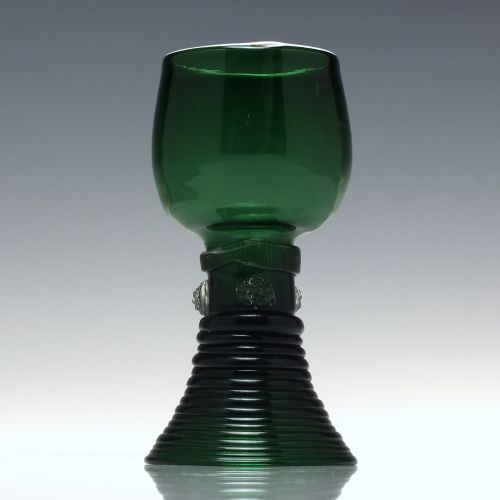 19TH CENTURY BRISTOL GREEN WINE ROEMER GLASS WITH WHITE RIM C1830 - ADDITIONAL PHOTO 1