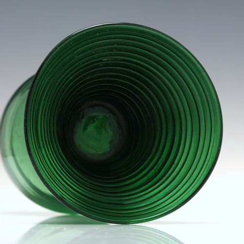 19TH CENTURY BRISTOL GREEN WINE ROEMER GLASS WITH WHITE RIM C1830 - ADDITIONAL PHOTO 5