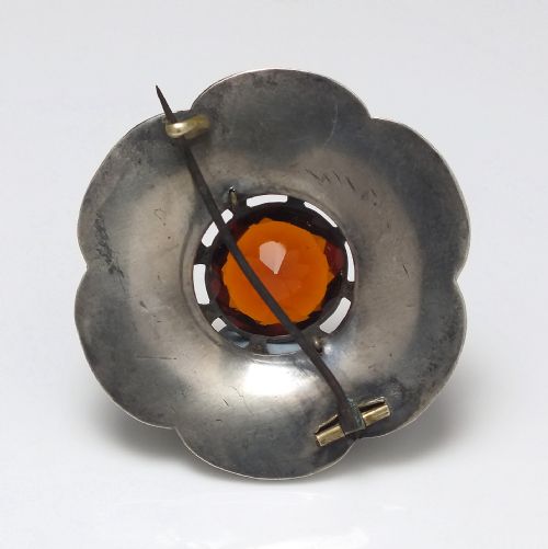 ANTIQUE SCOTTISH CELTIC SHIELD SILVER BLUE LACE AGATE BROOCH C1880 - ADDITIONAL PHOTO 1