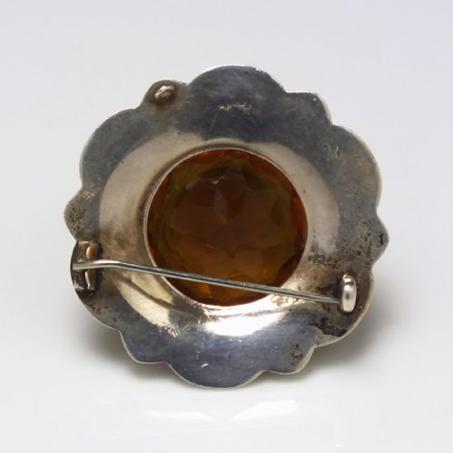 ANTIQUE SCOTTISH CELTIC SHIELD SILVER GEMSTONE BROOCH C1900 - ADDITIONAL PHOTO 1