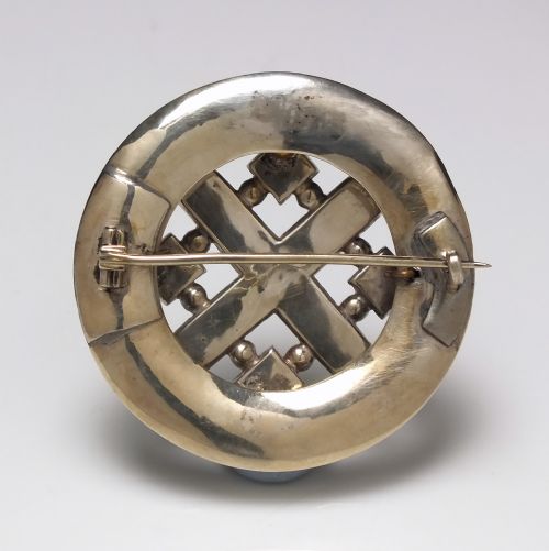LARGE ANTIQUE SCOTTISH CELTIC SHIELD SILVER BLUE LACE AGATE BROOCH C1880 - ADDITIONAL PHOTO 1