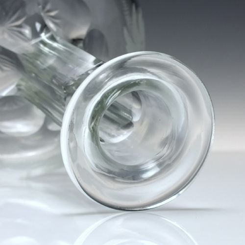 PAIR OF VICTORIAN SHAFT GLOBE ENGRAVED GLASS DECANTERS C1880 - ADDITIONAL PHOTO 5