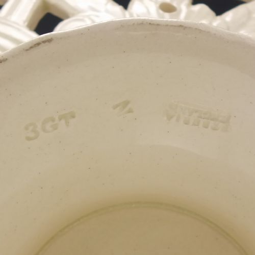 19TH CENTURY WEDGWOOD CREAMWARE PORCELAIN PIERCED ORANGE BASKET C1897 - ADDITIONAL PHOTO 7