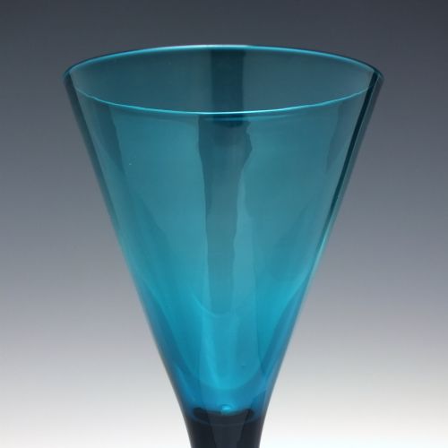 GEORGIAN PEACOCK BLUE FLUTE WINE GLASS C1820 - ADDITIONAL PHOTO 2