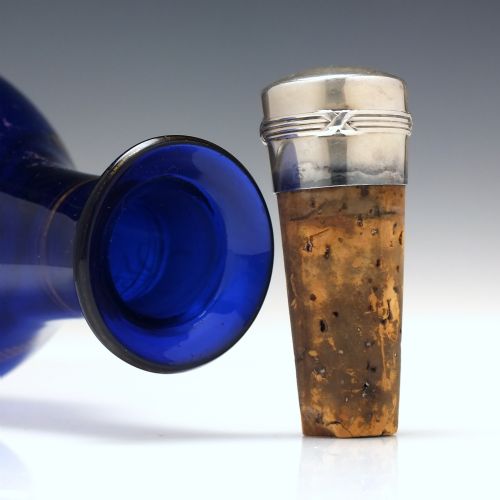 GEORGIAN BRISTOL BLUE GILDED HOLLANDS DECANTER C1810 - ADDITIONAL PHOTO 4