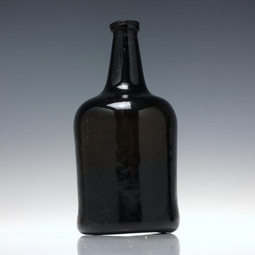 18TH CENTURY CYLINDER GLASS WINE BOTTLE C1780 - ADDITIONAL PHOTO 1