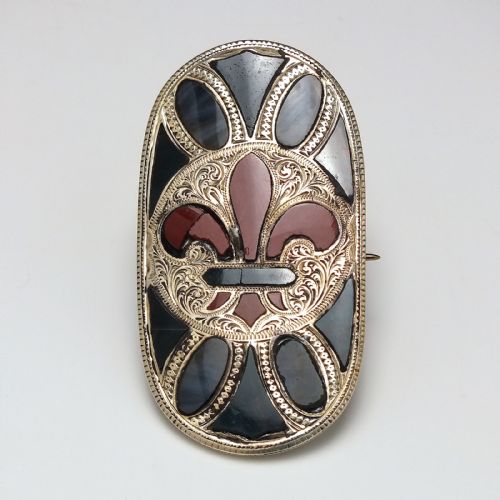 large victorian scottish celtic shield silver brooch with fleurdelis c1900 - CATEGORY: ANTIQUE JEWELLERY - DATED 1880