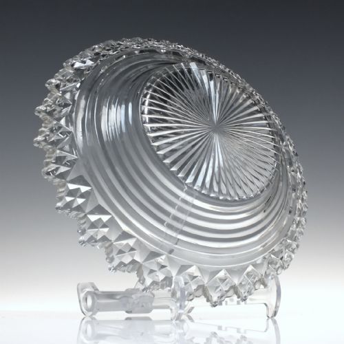 LARGE IRISH CUT GLASS SERVING BOWL C1830 - ADDITIONAL PHOTO 1