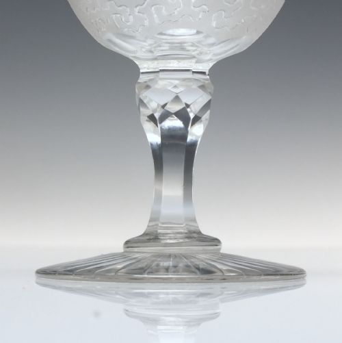 19TH CENTURY GREEN KEY ENGRAVED WINE GOBLET C1870 - ADDITIONAL PHOTO 2