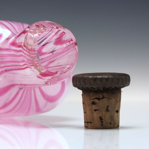 19TH CENTURY PINK NAILSEA GLASS FLASK C1830 - ADDITIONAL PHOTO 3