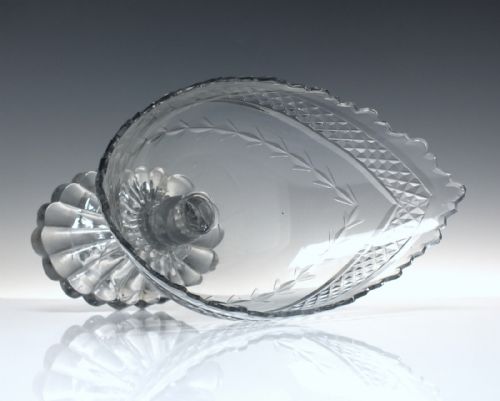LARGE IRISH GLASS CANOE STANDING BOWL C1800 - ADDITIONAL PHOTO 4