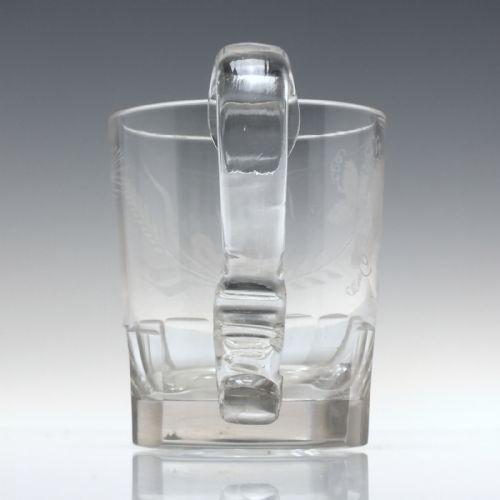 19TH CENTURY 'MARY' ENGRAVED GLASS TANKARD C1820 - ADDITIONAL PHOTO 4