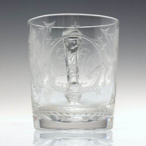 19TH CENTURY ENGRAVED GLASS TANKARD C1840 - ADDITIONAL PHOTO 1