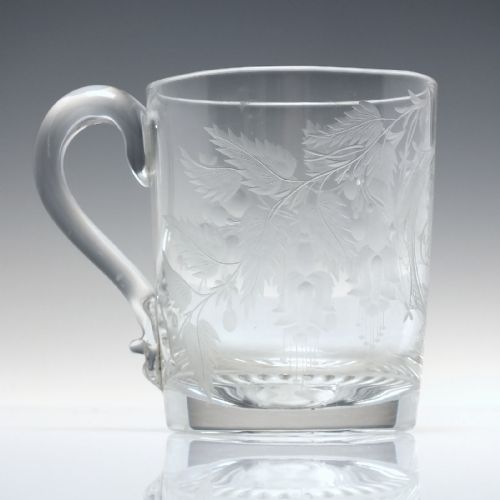 19TH CENTURY ENGRAVED GLASS TANKARD C1840 - ADDITIONAL PHOTO 2