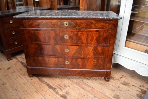 French Chest of Drawers - Commode