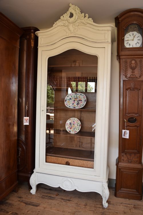 French Louis Xv Style Vitrine
