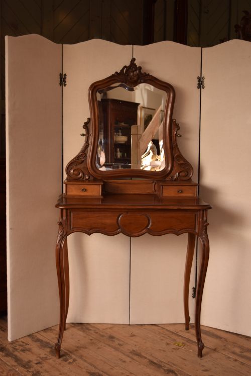 French Louis Xv Style Dressing Table