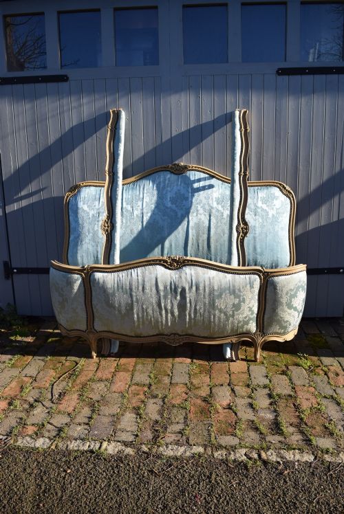 fig 1. FRENCH LOUIS XV STYLE KING CORBEILLE BED
