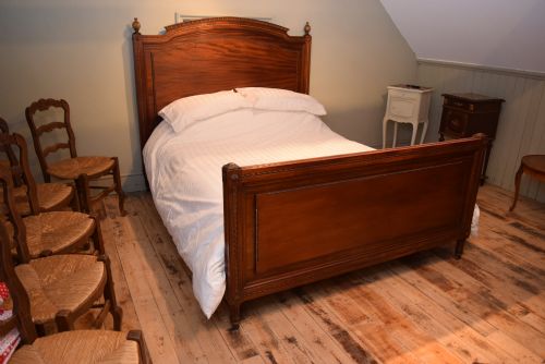 French Louis Xv1 Style Bed