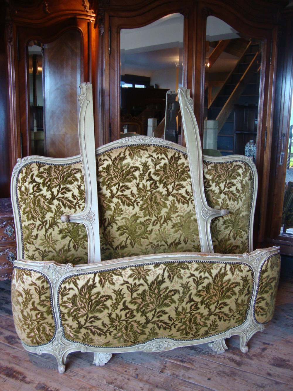 FRENCH LOUIS XV STYLE CORBEILLE BED