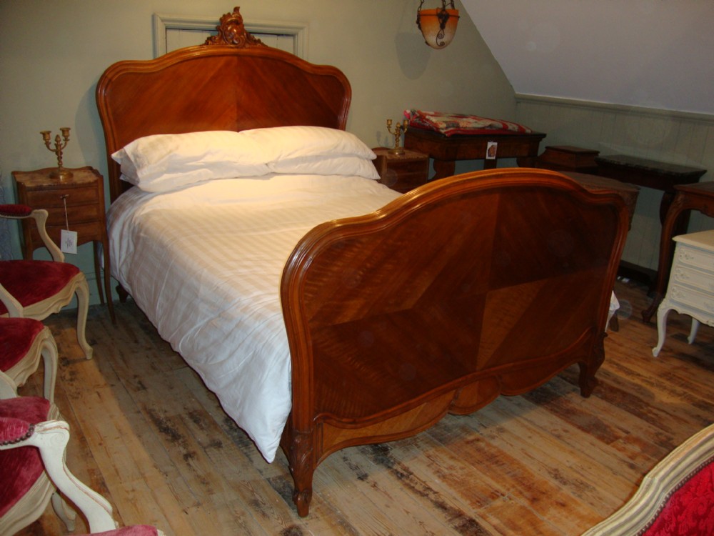 FRENCH LOUIS XV STYLE BED