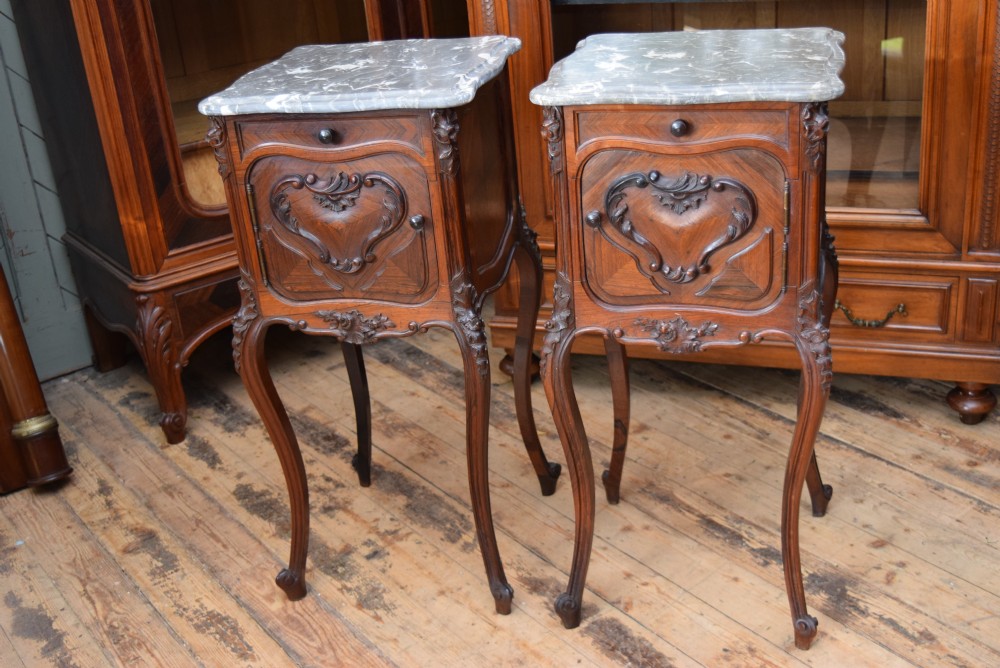 FRENCH LOUIS XV STYLE PAIR BEDSIDE CABINETS