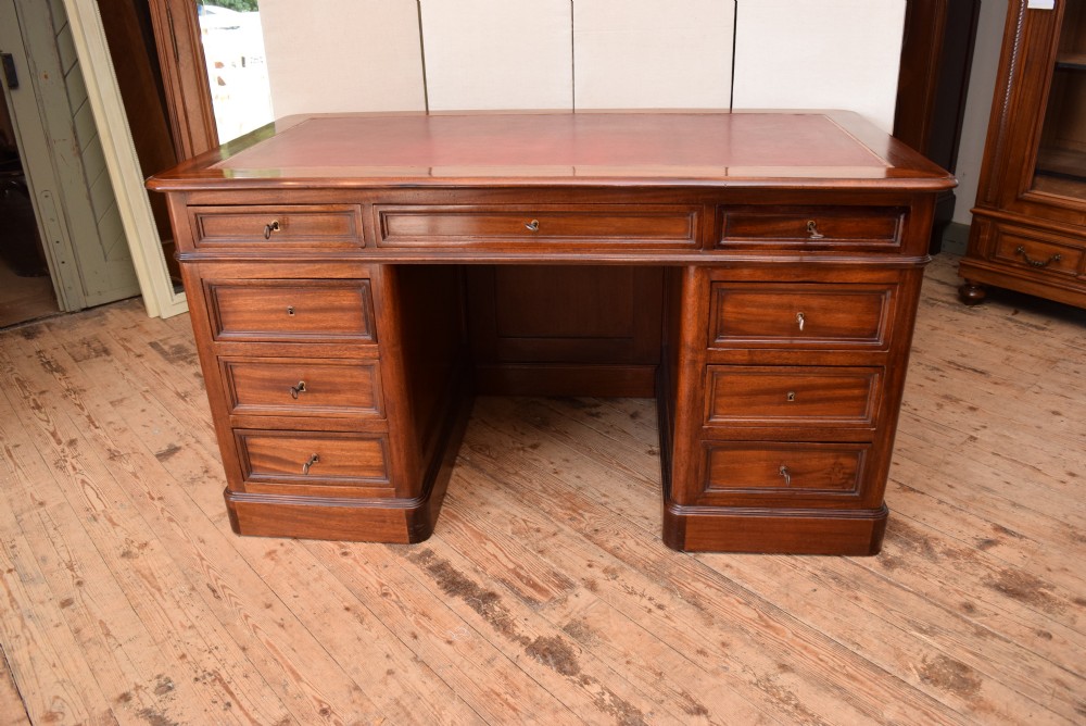 FRENCH MAHOGANY PEDESTAL DESK