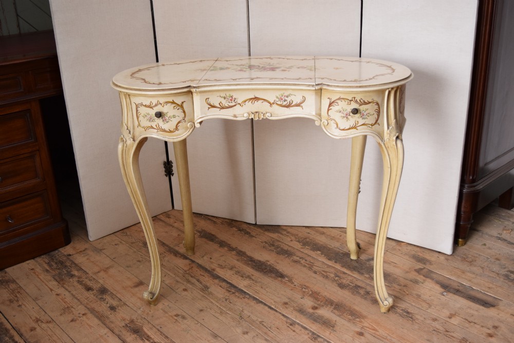 FRENCH LOUIS XV STYLE PAINTED DRESSING TABLE