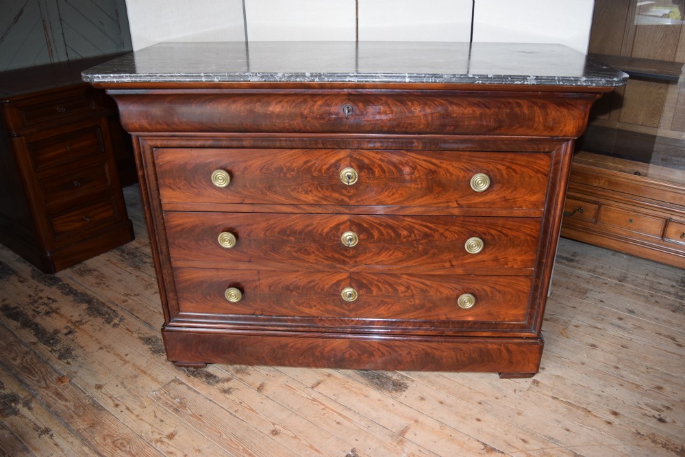 FRENCH LOUIS PHILIPPE COMMODE