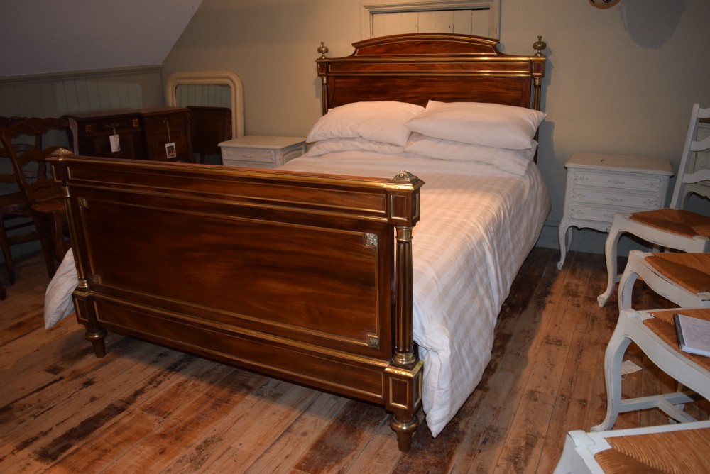 FRENCH LOUIS XV1 STYLE BED