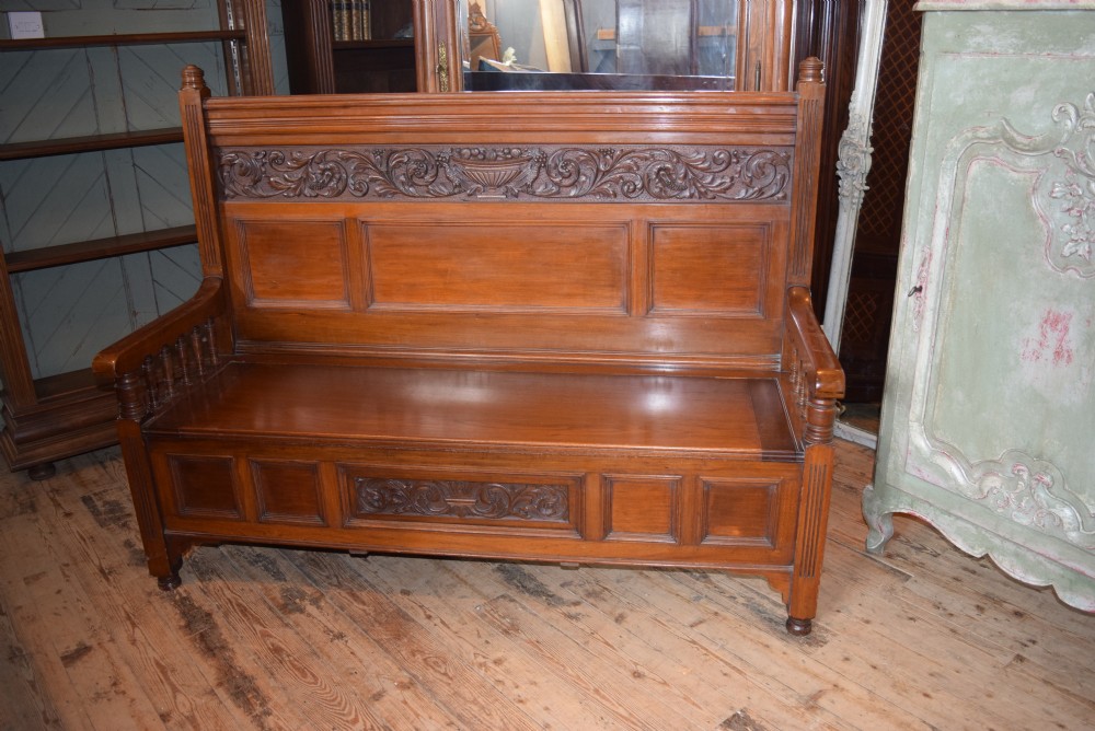 WALNUT SETTLE  - BENCH