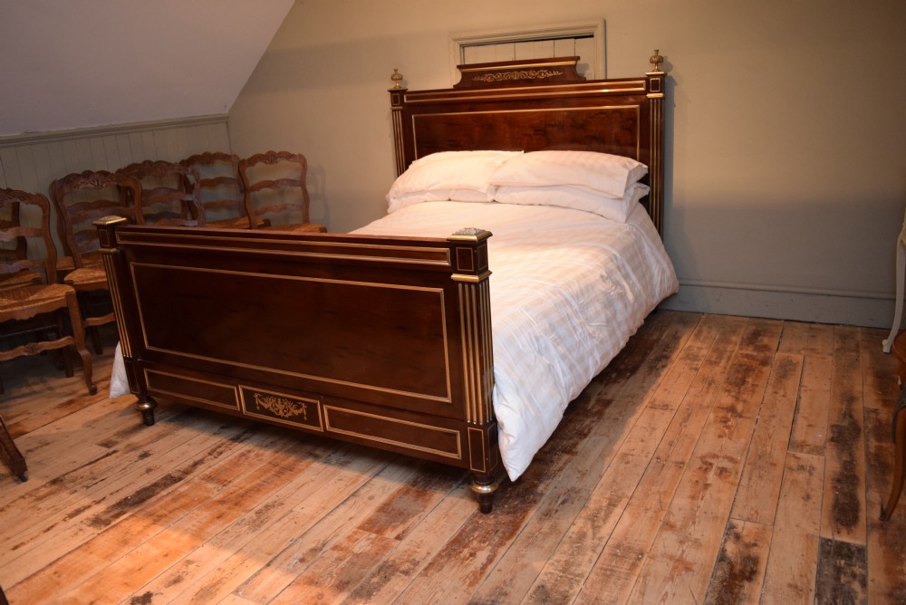 FRENCH LOUIS XV1 STYLE BED