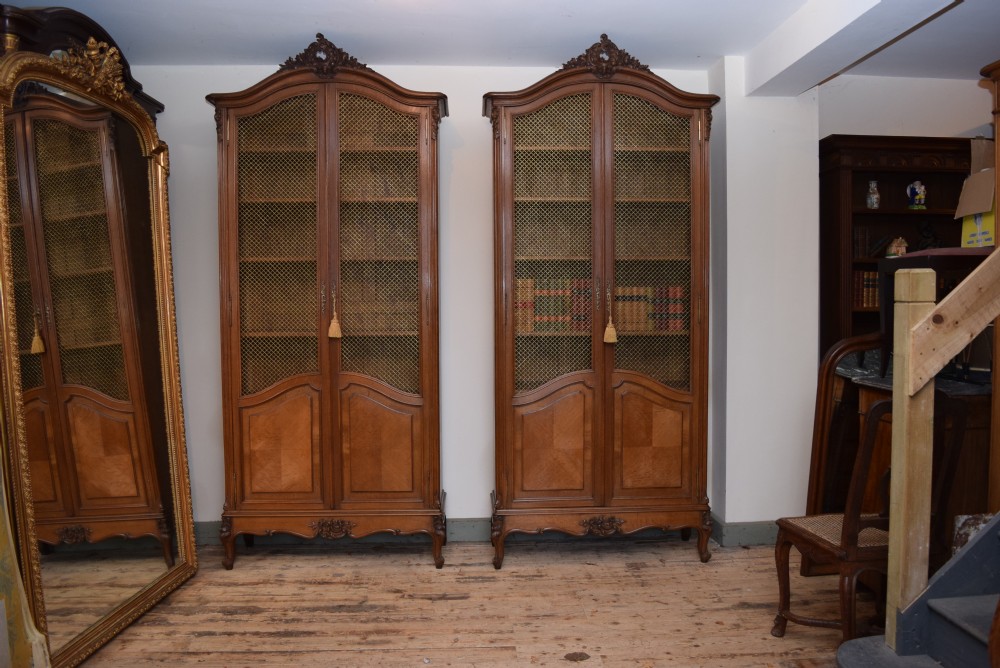 PAIR LOUIS XV STYLE BOOKCASES
